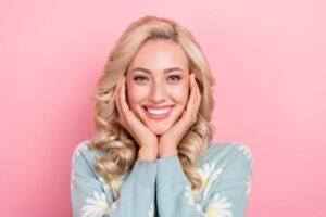 Portrait of smiling woman with beautiful teeth